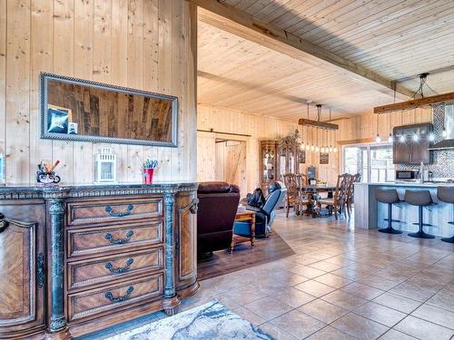 Vue d'ensemble - 1119 Petit Rang, Sainte-Clotilde-De-Horton, QC - Indoor Photo Showing Kitchen