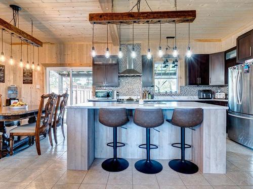 Cuisine - 1119 Petit Rang, Sainte-Clotilde-De-Horton, QC - Indoor Photo Showing Kitchen With Upgraded Kitchen