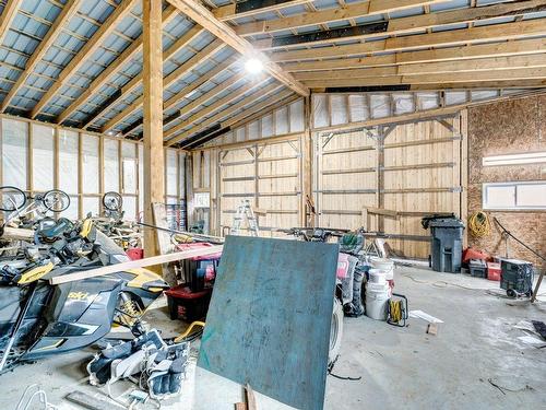 Garage - 1119 Petit Rang, Sainte-Clotilde-De-Horton, QC - Indoor Photo Showing Basement