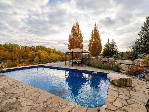 3030 Concession Road 3, Adjala-Tosorontio, ON - Outdoor With In Ground Pool