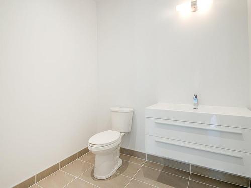 Bathroom - 3404-405 Rue De La Concorde, Montréal (Ville-Marie), QC - Indoor Photo Showing Bathroom