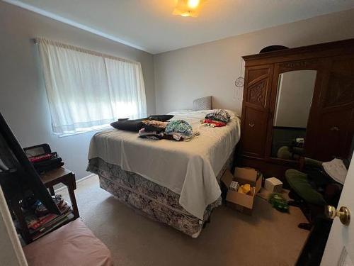 2120 Taylor Place, Merritt, BC - Indoor Photo Showing Bedroom