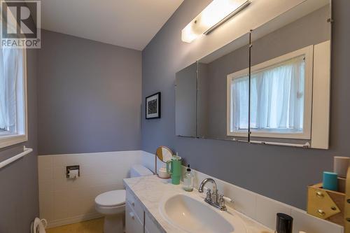 6306 Austin Street, Summerland, BC - Indoor Photo Showing Bathroom