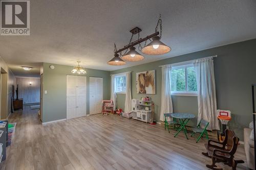 6306 Austin Street, Summerland, BC - Indoor Photo Showing Other Room