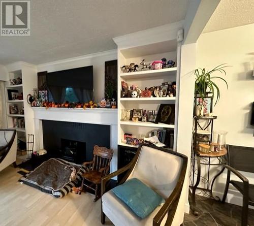 3701 Alexis Park Drive, Vernon, BC - Indoor With Fireplace