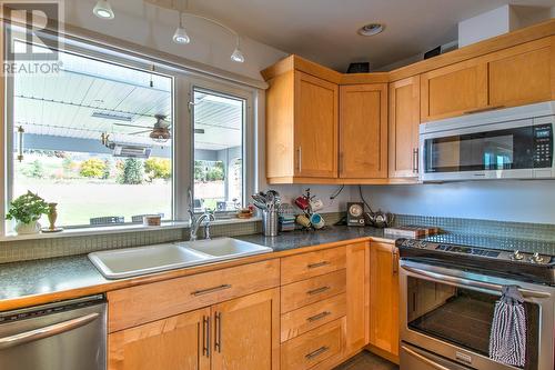 5225 Cunningham Road, Vernon, BC - Indoor Photo Showing Kitchen With Double Sink