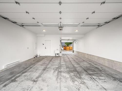 4010 Southwalk Dr, Courtenay, BC - Indoor Photo Showing Garage