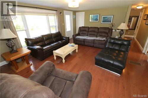 119 Hill Road, Grand Manan, NB - Indoor Photo Showing Living Room