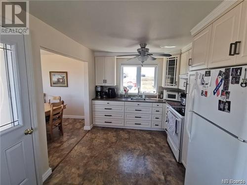 582 Acadie, Grande-Anse, NB - Indoor Photo Showing Kitchen
