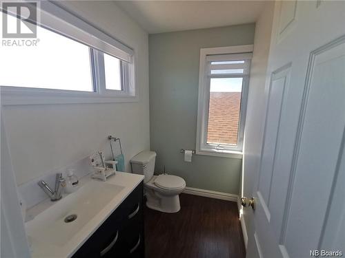 582 Acadie, Grande-Anse, NB - Indoor Photo Showing Bathroom