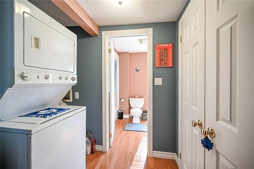 129 Lynden Road, Lynden, ON - Indoor Photo Showing Laundry Room