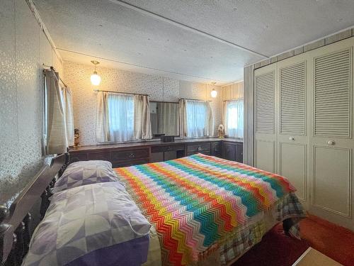 951 29Th Avenue S, Cranbrook, BC - Indoor Photo Showing Bedroom