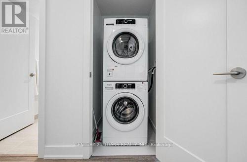 3129 - 5 Mabelle Avenue, Toronto, ON - Indoor Photo Showing Laundry Room