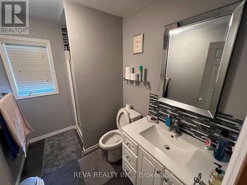 250 Lingenfelters Rd, Nipissing, ON - Indoor Photo Showing Bathroom