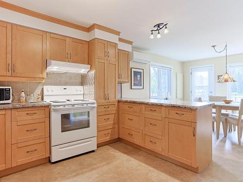 Kitchen - 2485 Boul. Des Mille-Îles, Laval (Saint-François), QC - Indoor Photo Showing Kitchen