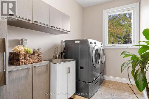 38 John St, Prince Edward County, ON - Indoor Photo Showing Laundry Room
