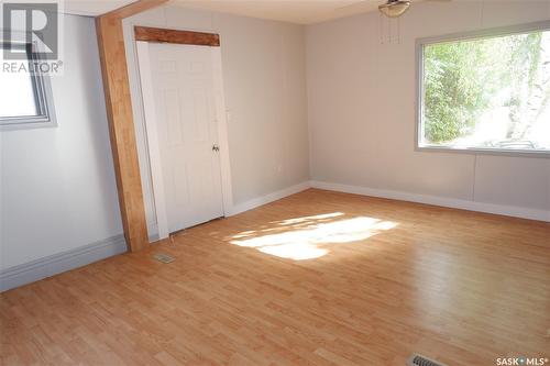 206 7Th Avenue W, Assiniboia, SK - Indoor Photo Showing Other Room