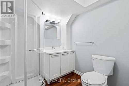 6572 January Dr, Niagara Falls, ON - Indoor Photo Showing Bathroom