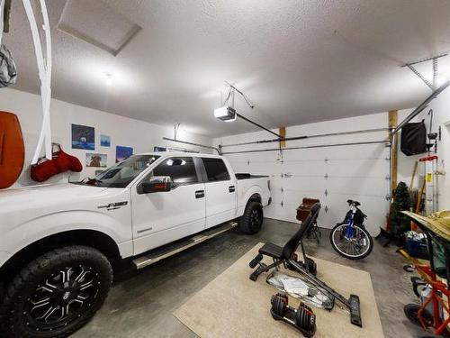 1270 Vista Heights Drive, Ashcroft, BC - Indoor Photo Showing Garage