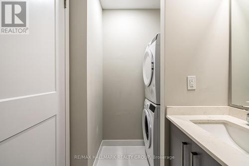 #1006 -15 Queen St S, Hamilton, ON - Indoor Photo Showing Laundry Room