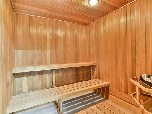 Sauna - 501-450 Rue St-Georges, Saint-Lambert, QC - Indoor Photo Showing Other Room