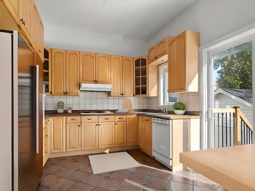 Kitchen - 5810 Av. Auteuil, Brossard, QC - Indoor Photo Showing Kitchen