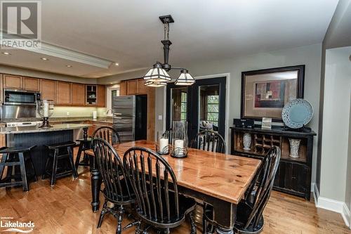 3876 Muskoka 118 Road W Unit# Carling 6-W5, Port Carling, ON - Indoor Photo Showing Dining Room