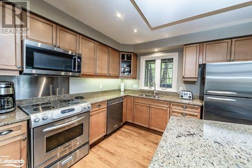 3876 Muskoka 118 Road W Unit# Carling 6-W5, Port Carling, ON - Indoor Photo Showing Kitchen With Stainless Steel Kitchen