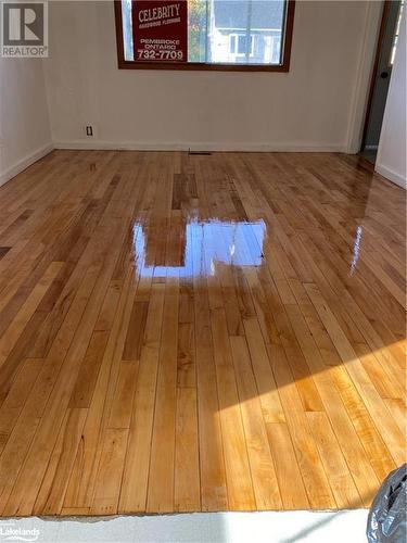 Hardwood Floors - 11 Laurentian Street, Deep River, ON - Indoor Photo Showing Other Room