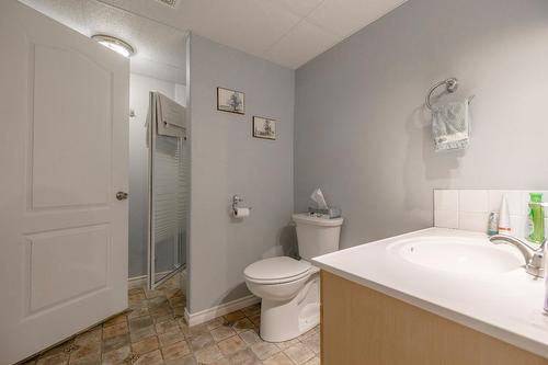 1267 Valley View Place, Sparwood, BC - Indoor Photo Showing Bathroom