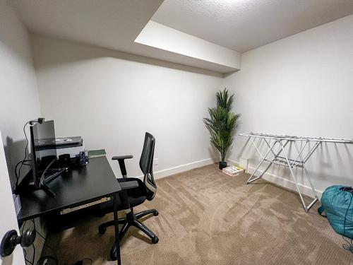 31 - 4868 Riverview Drive, Edgewater, BC - Indoor Photo Showing Office
