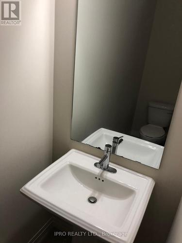 3 Ritchie Lane, Hamilton, ON - Indoor Photo Showing Bathroom