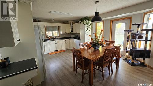 102 Lundy Place, Stoughton, SK - Indoor Photo Showing Dining Room