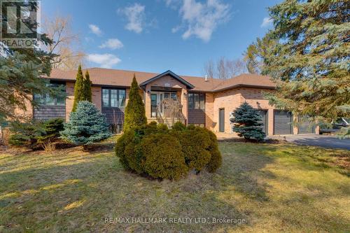 1442 Gilford Road, Innisfil, ON - Outdoor With Facade