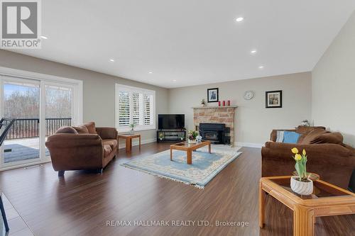 1442 Gilford Road, Innisfil, ON - Indoor Photo Showing Living Room With Fireplace