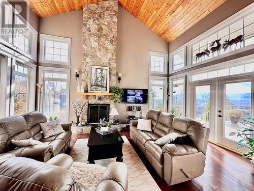 3014 Millar Road, Smithers, BC - Indoor Photo Showing Living Room With Fireplace