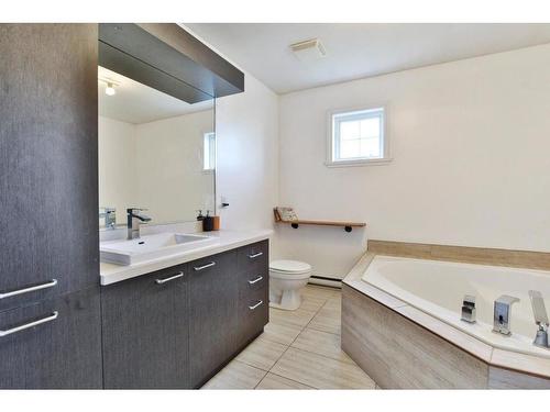 Bathroom - 932 Crois. Georges-Delfosse, Mascouche, QC - Indoor Photo Showing Bathroom