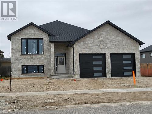 Front view - 33 Lakefield Drive, Kincardine, ON - Outdoor