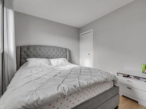 Chambre Ã Â coucher - 6559 Rue Daigle, Québec (La Haute-Saint-Charles), QC - Indoor Photo Showing Bedroom