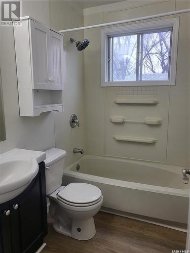 207 517 Albert Street, Estevan, SK - Indoor Photo Showing Bathroom