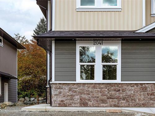 2041 Oakhill Pl, Duncan, BC - Outdoor With Exterior