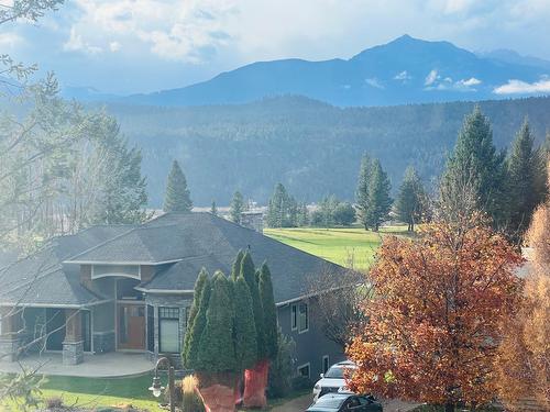 7484 Sun Valley Place, Radium Hot Springs, BC - Outdoor With View
