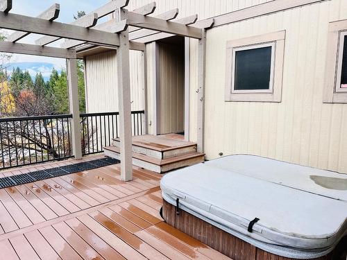 7484 Sun Valley Place, Radium Hot Springs, BC - Outdoor With Deck Patio Veranda With Exterior