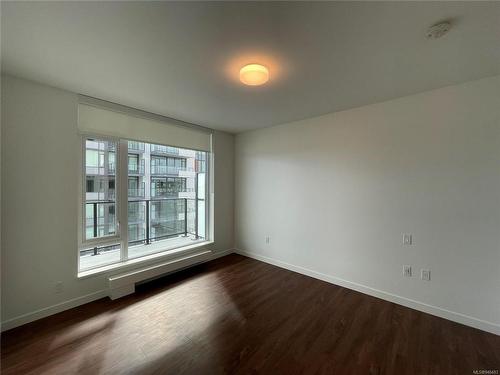 803-369 Tyee Rd, Victoria, BC - Indoor Photo Showing Other Room
