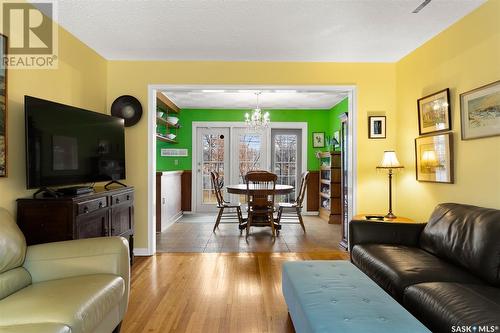 3014 Westgate Avenue, Regina, SK - Indoor Photo Showing Living Room