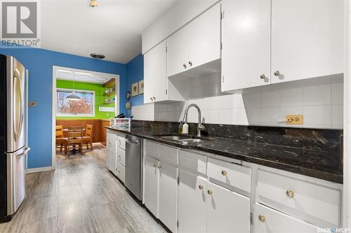 3014 Westgate Avenue, Regina, SK - Indoor Photo Showing Kitchen