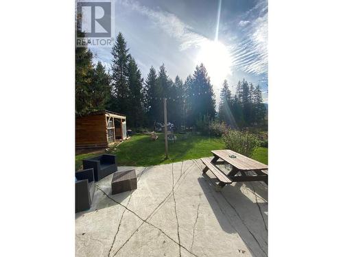 507 Arlington Road, Slocan, BC - Outdoor