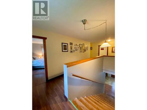 507 Arlington Road, Slocan, BC - Indoor