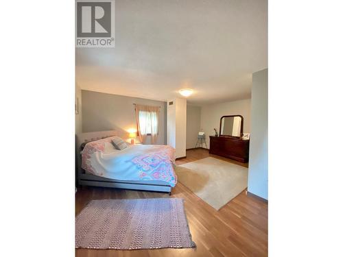 507 Arlington Road, Slocan, BC - Indoor Photo Showing Bedroom