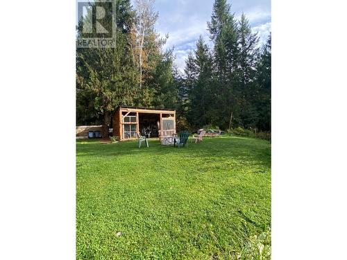 507 Arlington Road, Slocan, BC - Outdoor